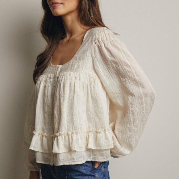 Ruffle Hem Peasant Blouse in Ecru - Picture 4 of 9